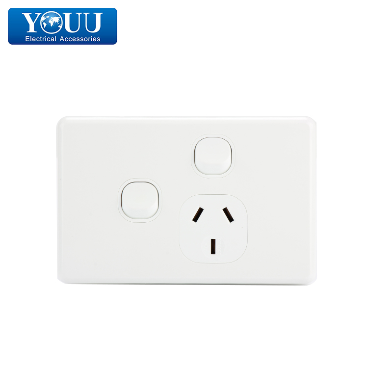 Single Power Point with Extra Switch Horizontal White 250V 10